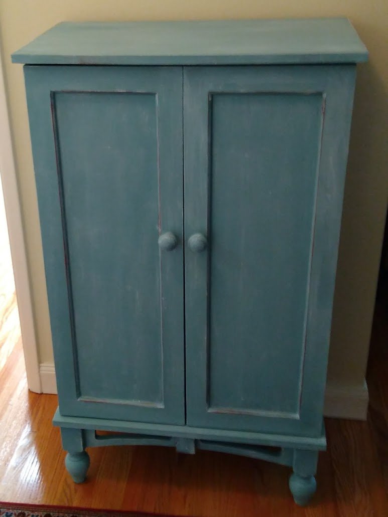 OBCornerStore's tweet photo. #AnnieSloan #ChalkPaint #BeginnerWorkshop, Sat., Oct. 6, @OBCornerStore, #SanDiego, #OceanBeach. Learn 4 paint &amp; 3 wax techniques to #repurpose #oldfurniture. 3 hours, $75. Call for payment and reservations. 619-222-1911. https://t.co/Q14TCFwQjy