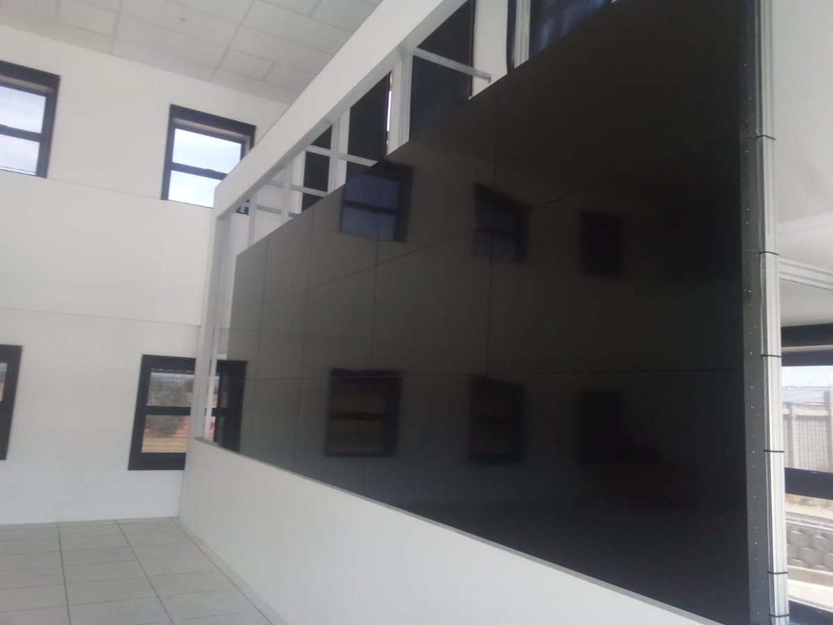 Destiny_GlobalT's tweet image. 🙃🙃🙃A finished project of a Video Wall we installed for our happy client. It feels great to deliver a Quality service. We serve to satisfy your needs. We are Destiny Global Technology and we are GREAT at what we do😎
 #Videowall #Blackbusiness  #techbology @SayEntrepreneur