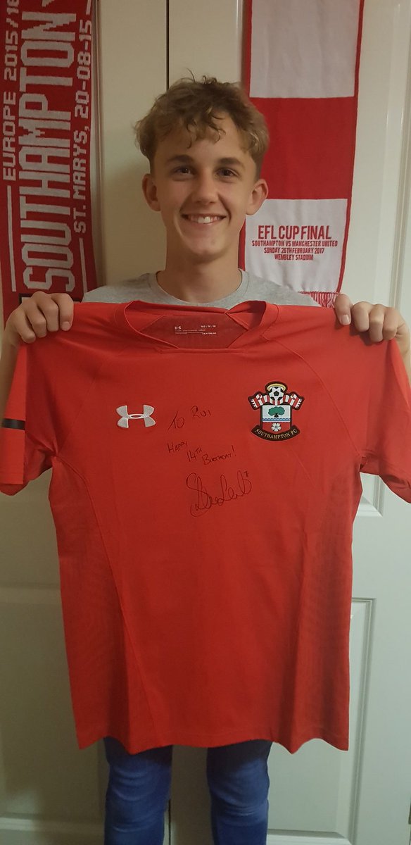 Kgrjay's tweet photo. @ShaneLong7 a happy Birthday teenager. Thank you Shane https://t.co/DddRcOOikK