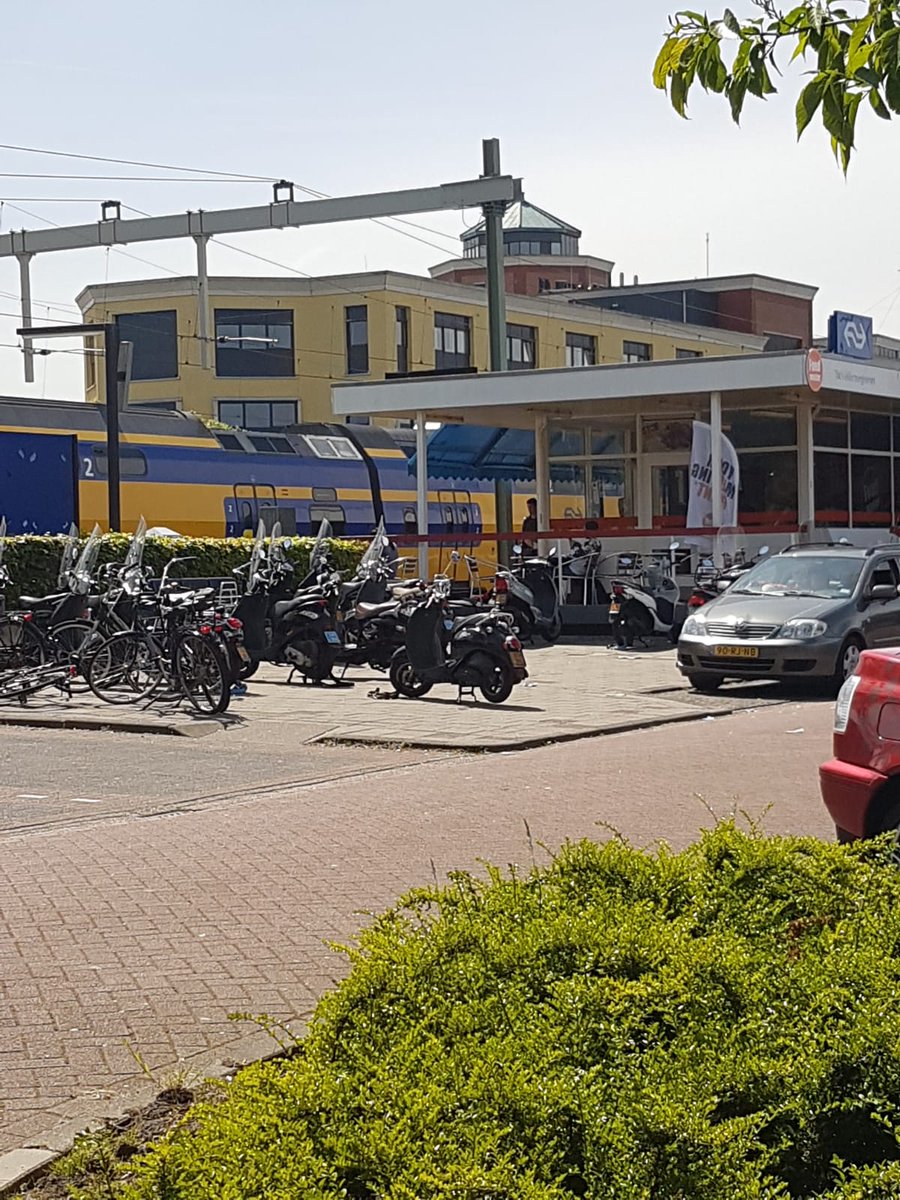 Vandaag is er geen spreekuur Stationsgebied. Op 10 oktober tussen 10 en 12 uur bent u van harte welkom in Plein8. Onder het genot van een kopje koffie informeren wij u over <a href="/Stationsgebied/">Stationsgebied</a> <a href="/GemHHW/">Gemeente Heerhugowaard, in Memoriam</a> #Heerhugowaard#Stationsgebirs