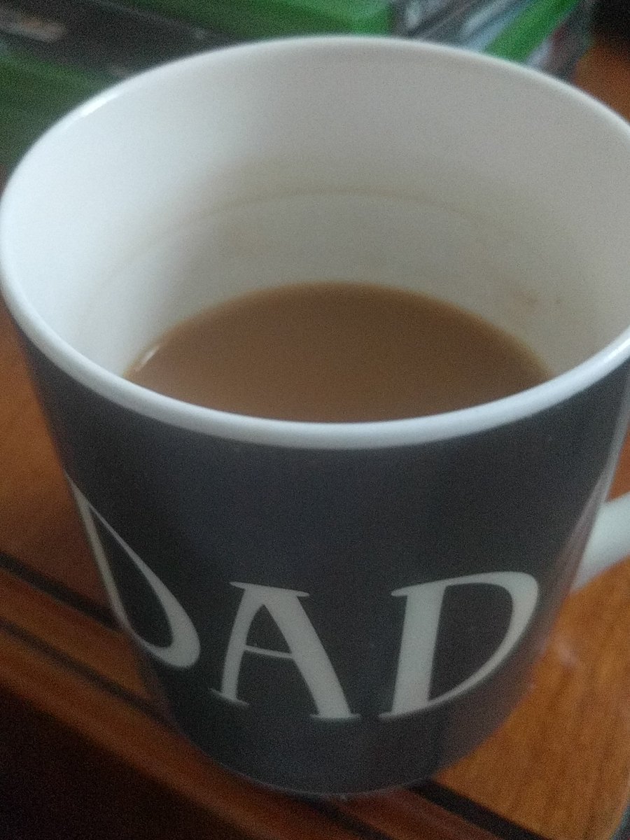 mk_dart's tweet image. Happy Hump day everyone. Mug half full or half empty. Or just time to get out of bed. #miltonkeynes #HumpDayHappiness