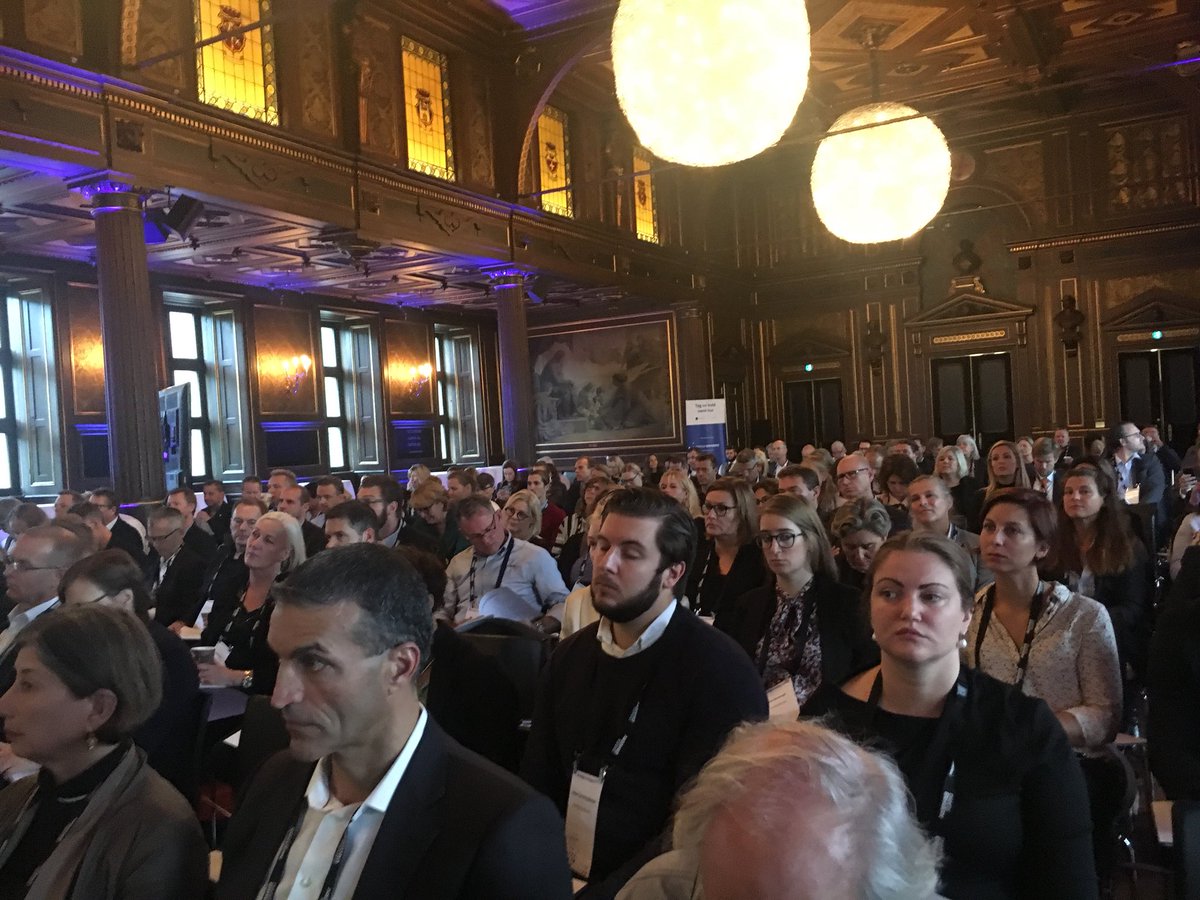 “Spørgsmålet er ikke, om maskinerne kan tænke, men om mennesker kan” #Rådgiverdagen18 <a href="/DanskErhverv/">Dansk Erhverv</a>