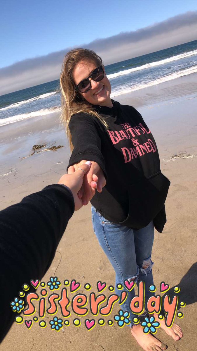 cierraprestegar's tweet photo. It’s my little sisters 17th birthday and I can’t be there on her special day😩😩❤️ I love you sissy!! HAPPY BIRTHDAY🎉 @sammystarchick https://t.co/o59XQP1fE0