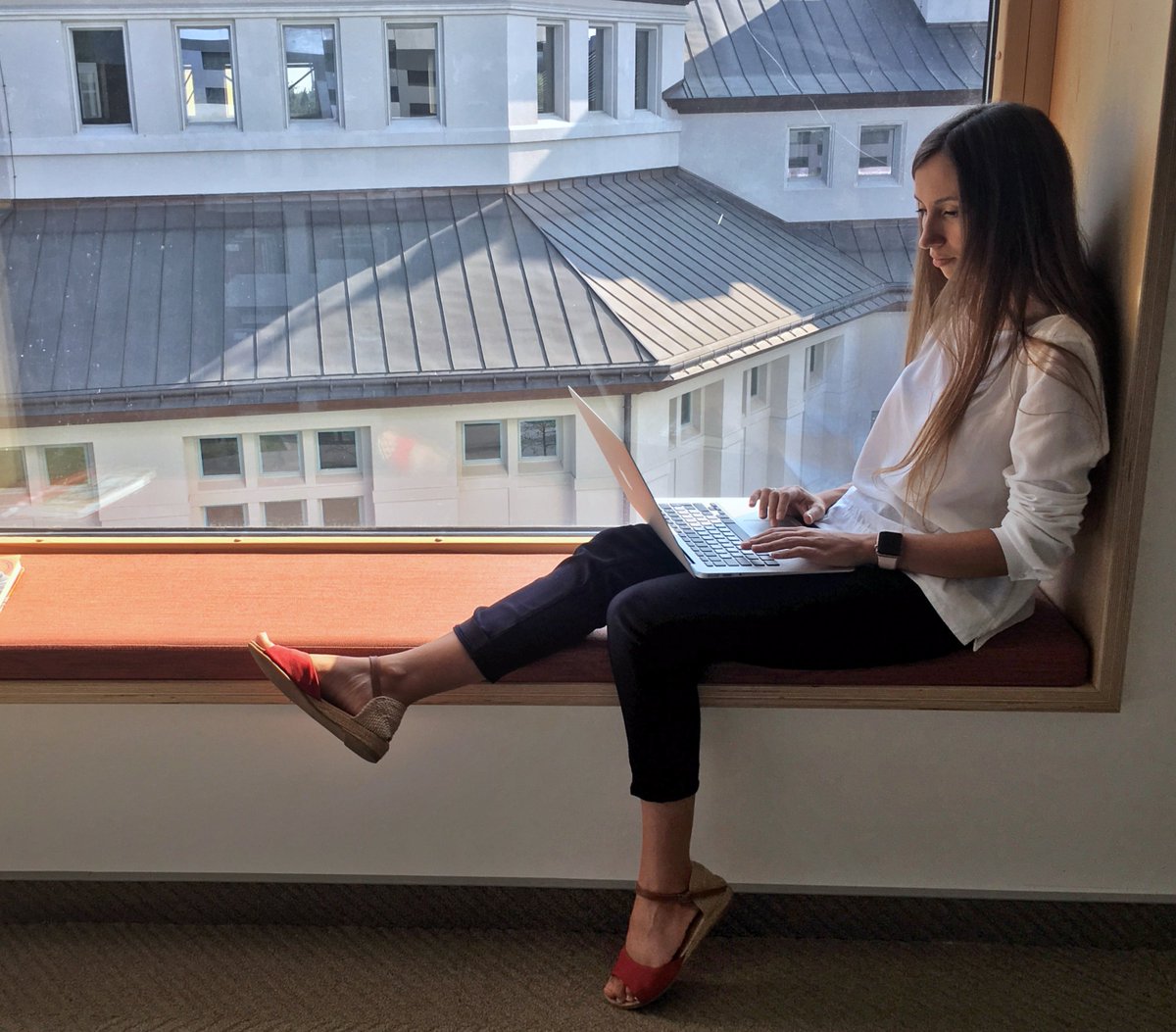keytotech_team's tweet photo. It's only Wednesday and you are already tired?#KeyToTech knows tips to stay productive at work!
1 create and follow a timeframe
2 eliminate distractions
3 don’t forget about coffee breaks
Stay motivated along the whole working week with#keytotech
#outsourcing #softwaredevelopment https://t.co/6UhXAh7JSX
