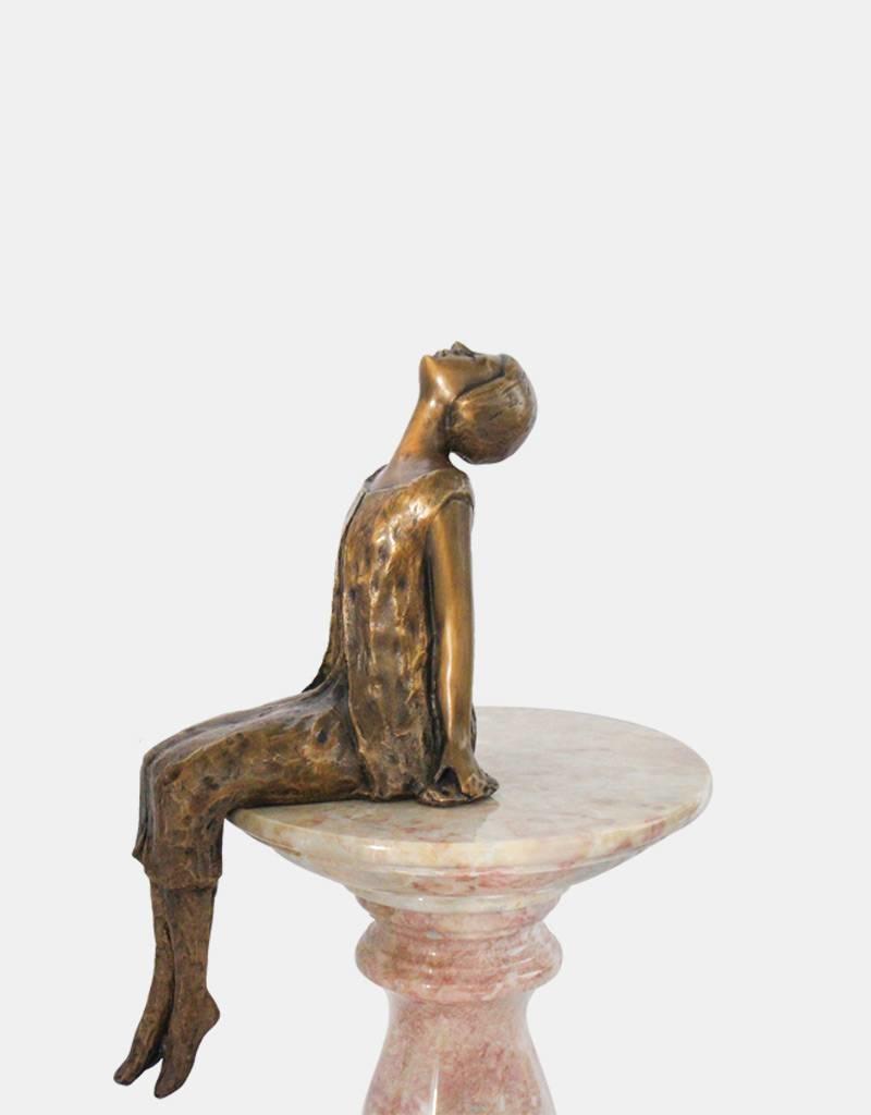 BrontiqueShop's tweet photo. Stella die schöne #Sternenguckerin #Kantenhocker #Sternenmädchen freut sich auf den Herbstanfang! #Brontique #Bronzeskulpturen #Bronze
#Bronzeshop Besuchen Sie unseren Onlineshop https://t.co/Yekii8fGID https://t.co/1AWgL1j8RD