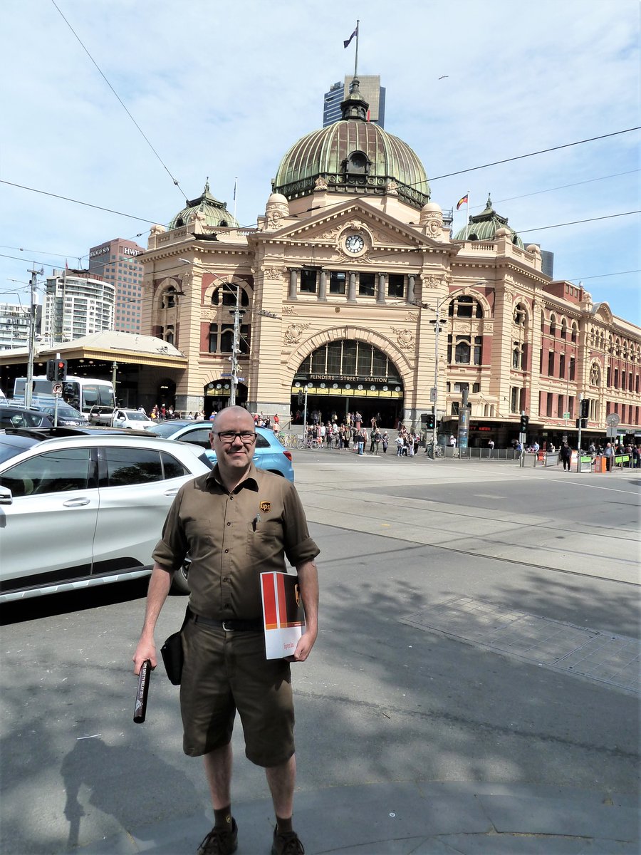 sstroner_au's tweet photo. The baton was then handed over to Adam Gladman for his city run, which saw him making deliveries around some of Melbourne’s hotspots. St Paul’s cathedral, Federation Square, Flinders St Station and the Arts Centre Tramways. #UPSSafetyRelay @UPS_Asia https://t.co/XAC89cDqQO