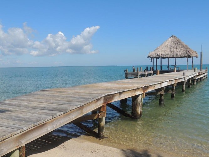 StayBonanza's tweet photo. 🌴🍤Nestled between reef and rainforest, Parrot Cove Lodge offers beautiful rooms, gourmet dining and unbeatable Caribbean coastline views. 18.5% cheaper than anywhere else online when you book with Hotel Bonanza! 🤗🏝️
Book here➡️https://t.co/hKJ6emzQAJ
#hotelbonanza #BELIZE https://t.co/Nd8JHQT7jt