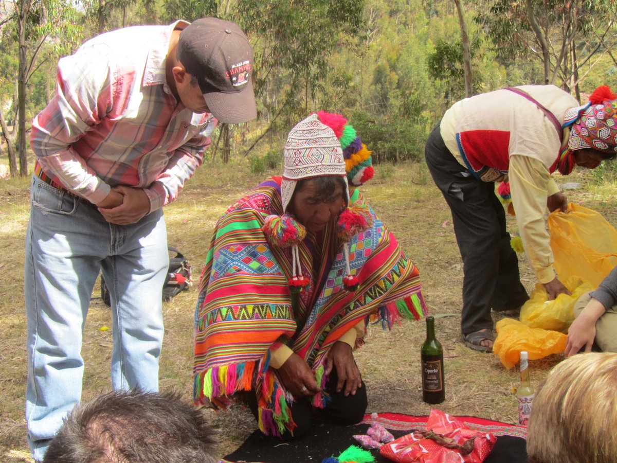 AmautaSchool's tweet photo. Study Spanish and immerse yourself in the traditional Peruvian culture! #incas #pachamama #spiritualism #spanishimmersion https://t.co/Y5zJXm2rv8 https://t.co/wHrRgdNto5