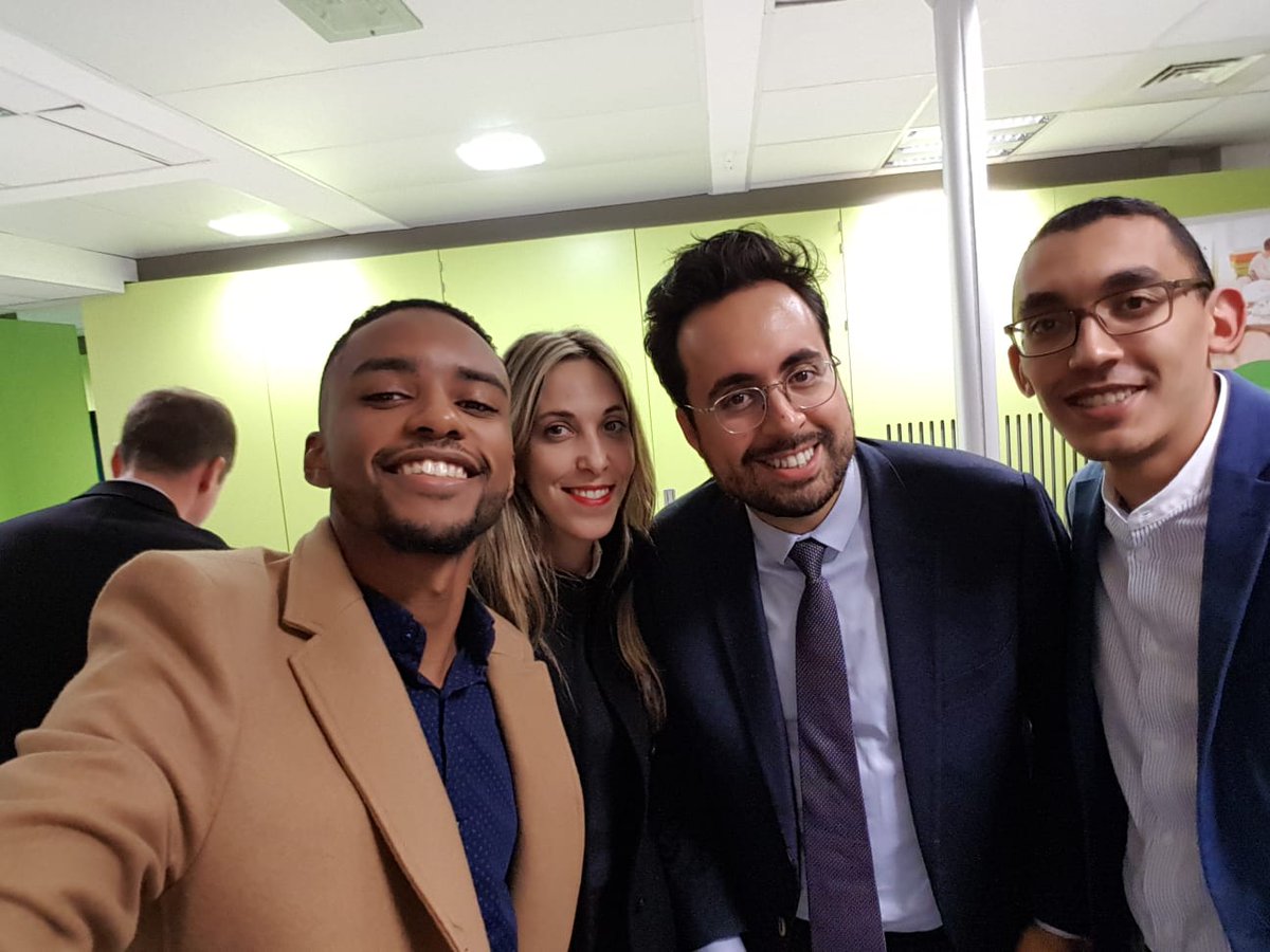 psl_pepite's tweet photo. Merci @mounir Mahjoubi d'avoir pris le temps d'échanger avec nos étudiants entrepreneurs @psl_univ de Top Graduate. #etudiantsentrepreneurs #entrepreneuriat #psllab https://t.co/aNUAxQaMMb