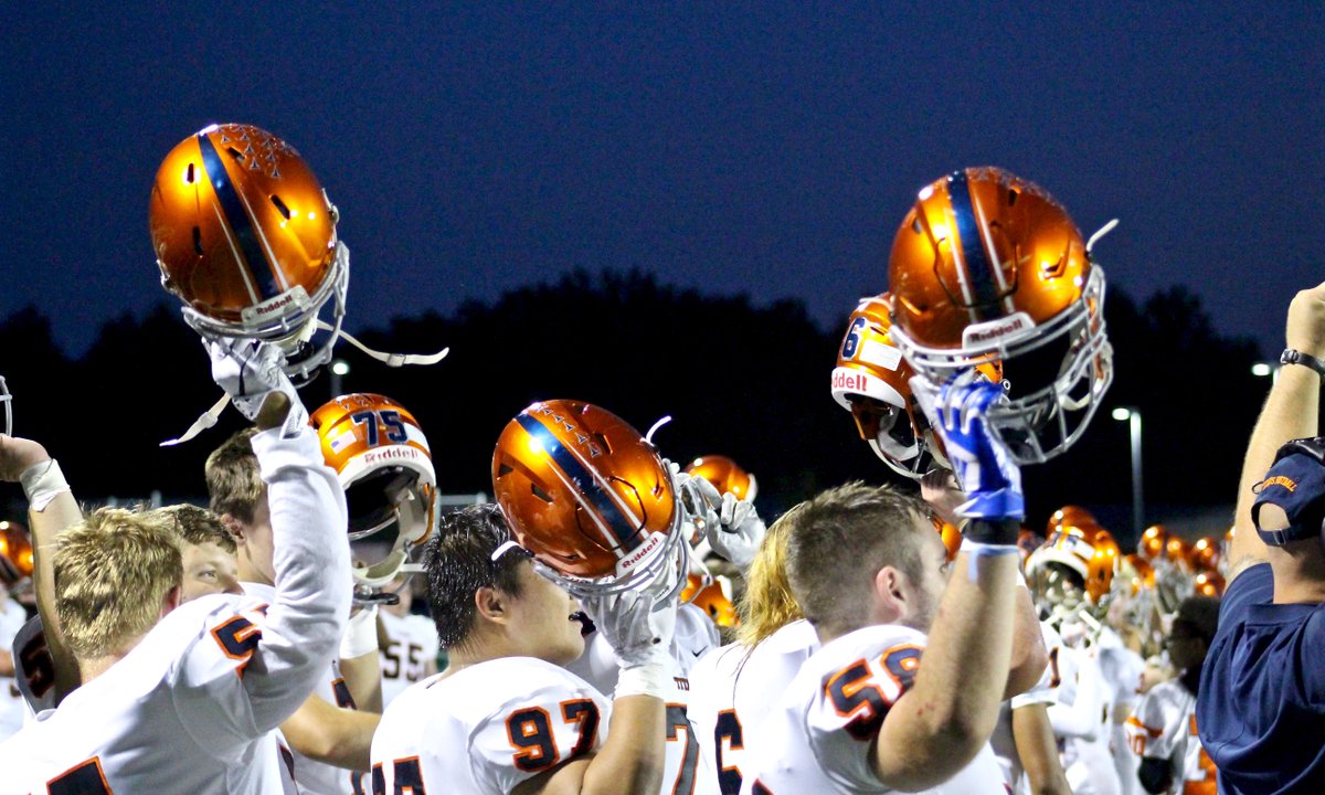 AthleticsBMHS's tweet photo. WAKE UP!
IT'S GAME DAY! RIVALRY WEEK EDITION!
Week 7 has the Titans hosting its Bagley Road rivals in Olmsted Falls. Kickoff from George Finnie Stadium is at 7pm. #BattleOfBagleyRoad #WorkAsOneWinAsOne https://t.co/ew7pluPPdt