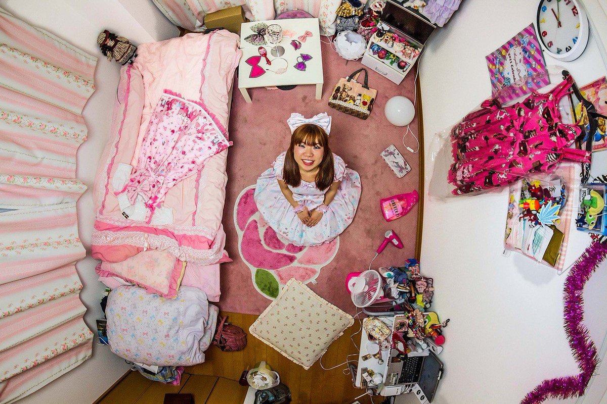 swisslife_group's tweet photo. "Having a great wealth of technology doesn't necessarily make people happy", says Ryoko from #Tokyo. We show 10 out of 1200 portraits of the #MyRoomProject: https://t.co/28aZwL6JRr. A journey into the minds of #Millennials. #GenY #photographyisart https://t.co/qsXSE0ZjGp