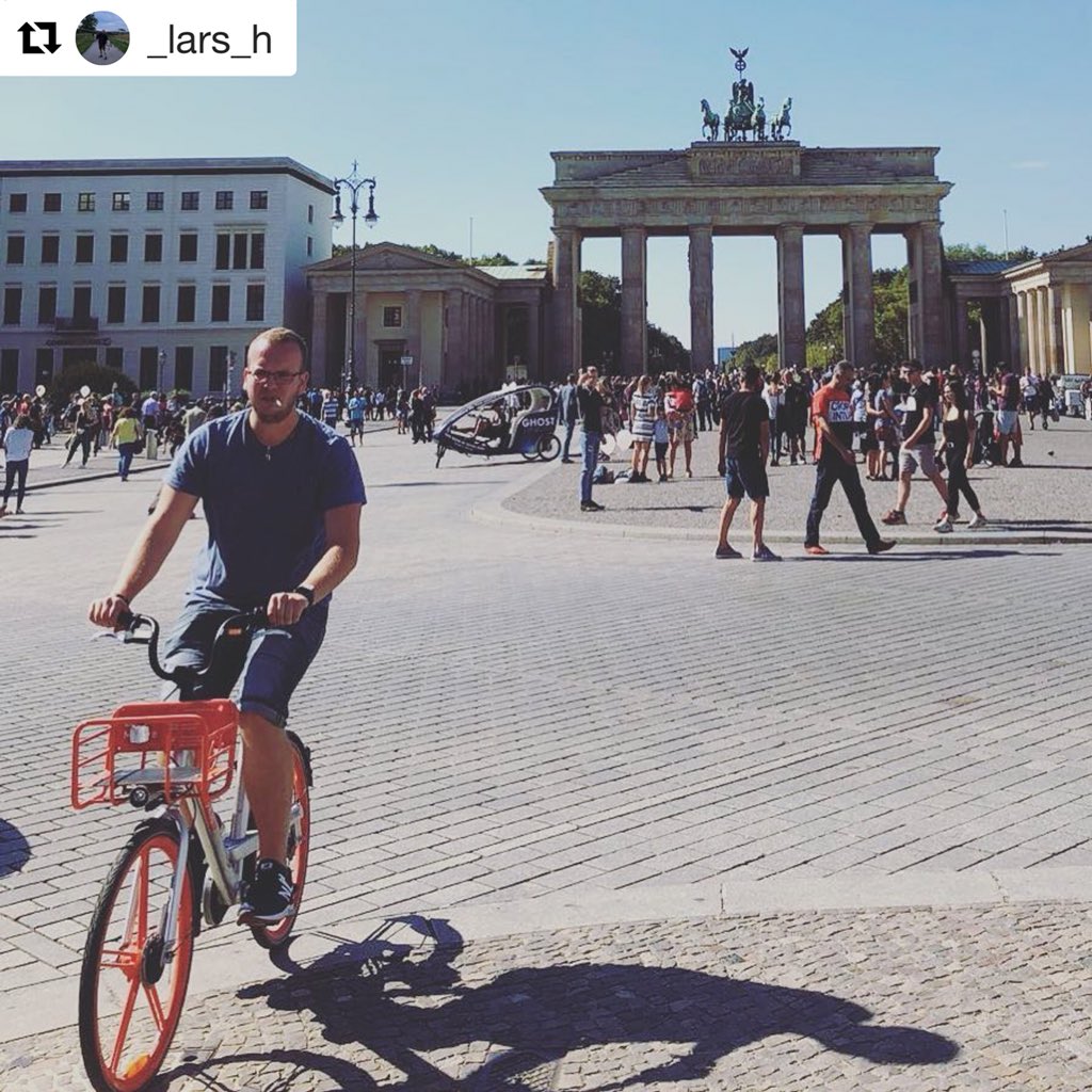 Was haben der Tag der Deutschen Einheit und Mobike gemeinsam? #Bewegungsfreiheit! 🚲🇩🇪 

👉 bit.ly/DEmobikeTW

#mobikemachtmobil #tagderdeutscheneinheit #nationalholiday #tde2018 #deutschland #fahrrad #radelnmachtglücklich #berlin #köln #düsseldorf #hannover #feiertag