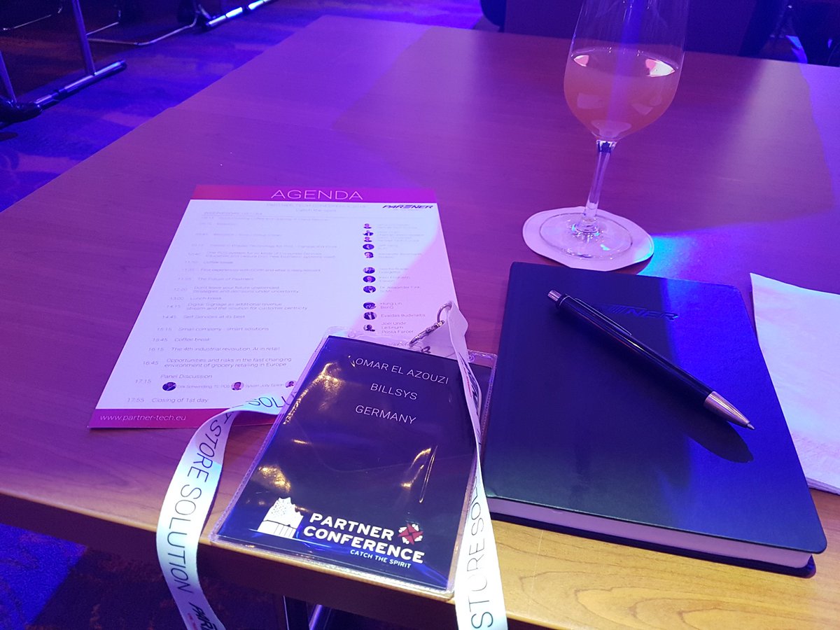 AzouziIt's tweet photo. #PTcon18 #3pos https://t.co/isLJn2HbjH