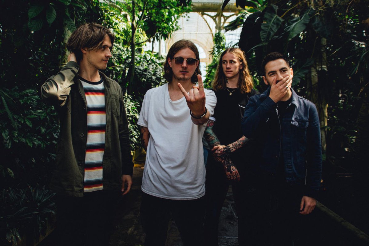 The new single from <a href="/paraalta/">PARA ALTA</a> - today's Neu Pick - is a brilliant rush of blood. diymag.com/2018/10/03/par…