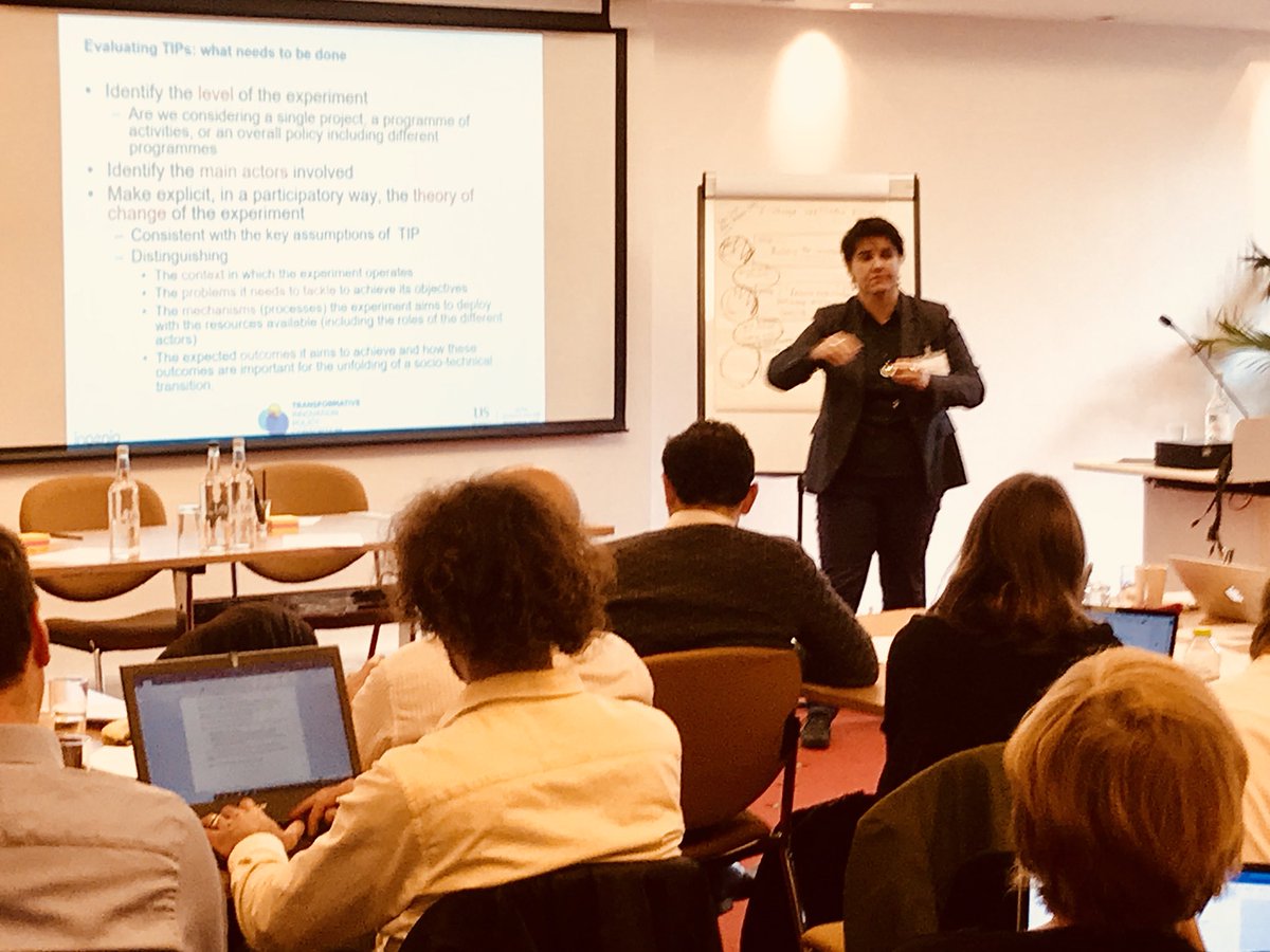 TIPConsortium's tweet photo. Session 2 on day 2: Evaluation and the participatory theory of change that can be used for #TransformativeInnovationPolicy with @SandraBoni4 @JoannaChataway @molas_jordi Levels, actors, contexts, issues, mechanisms, outcomes...?
@SPRU #MembersEngagementWeek #TIPC2018Conf https://t.co/4qezglMCHr