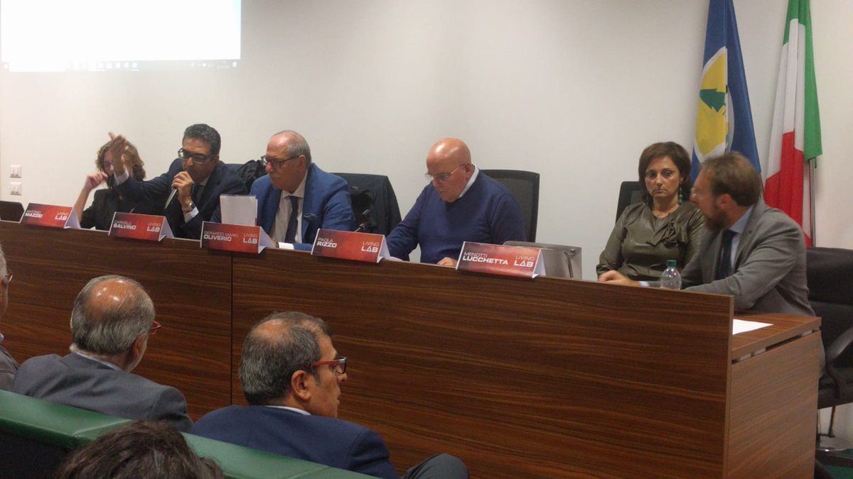 Al via in Cittadella la prima fase del percorso Living Lab. 
Primo step: identificare i bisogni sociali di innovazione. calabriaeuropa.regione.calabria.it/website/view/n…