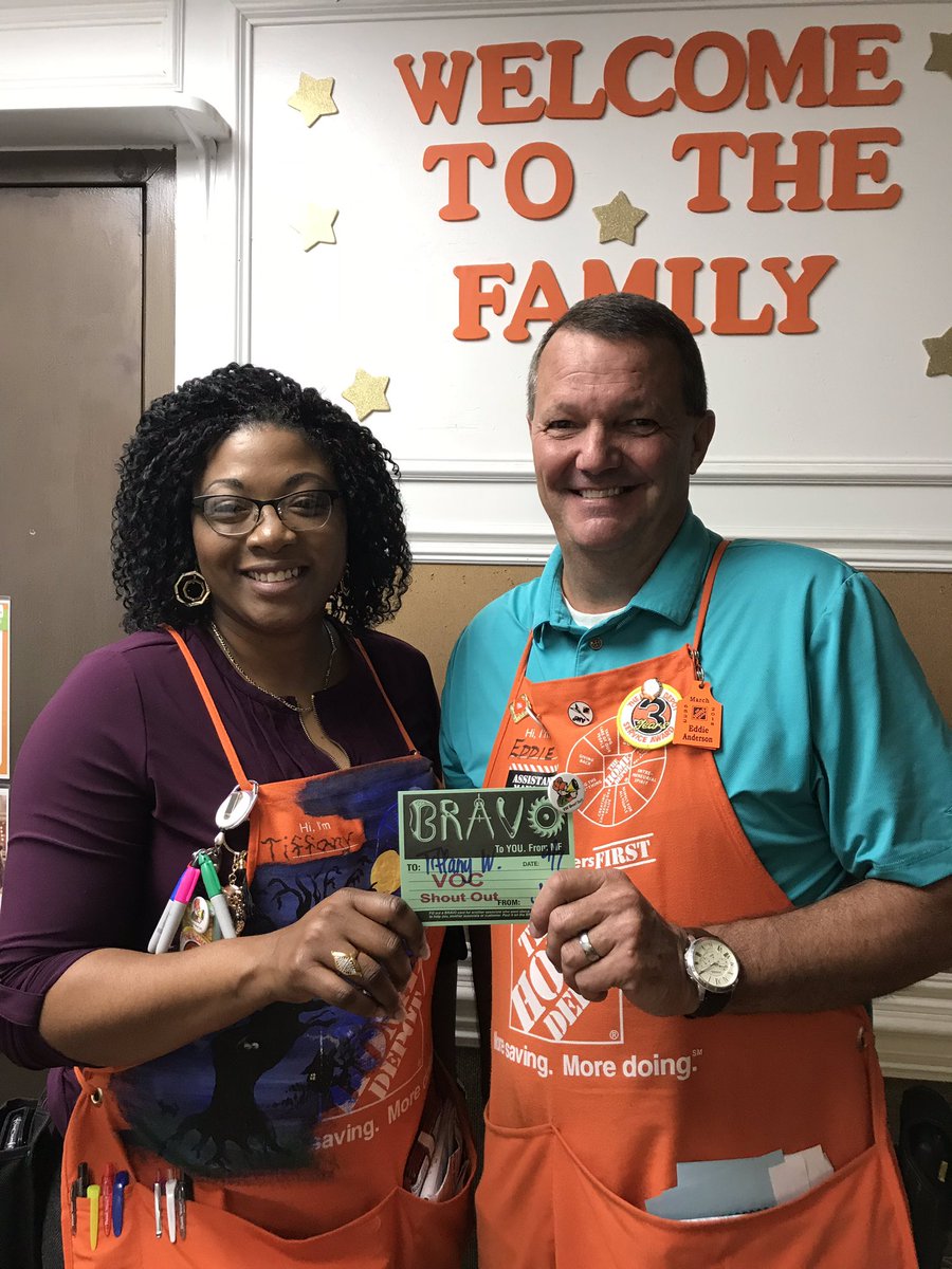 Tiffany, Service Desk Supervisor receiving a VOC shout out for excellent customer service <a href="/melaniepayneTHD/">Melanie Payne</a> <a href="/jxk867/">Jeremy Kline</a> <a href="/1226mlrw/">Michelle ❤ASDS#6️⃣5️⃣3️⃣2️⃣</a> @Cynthia07725928