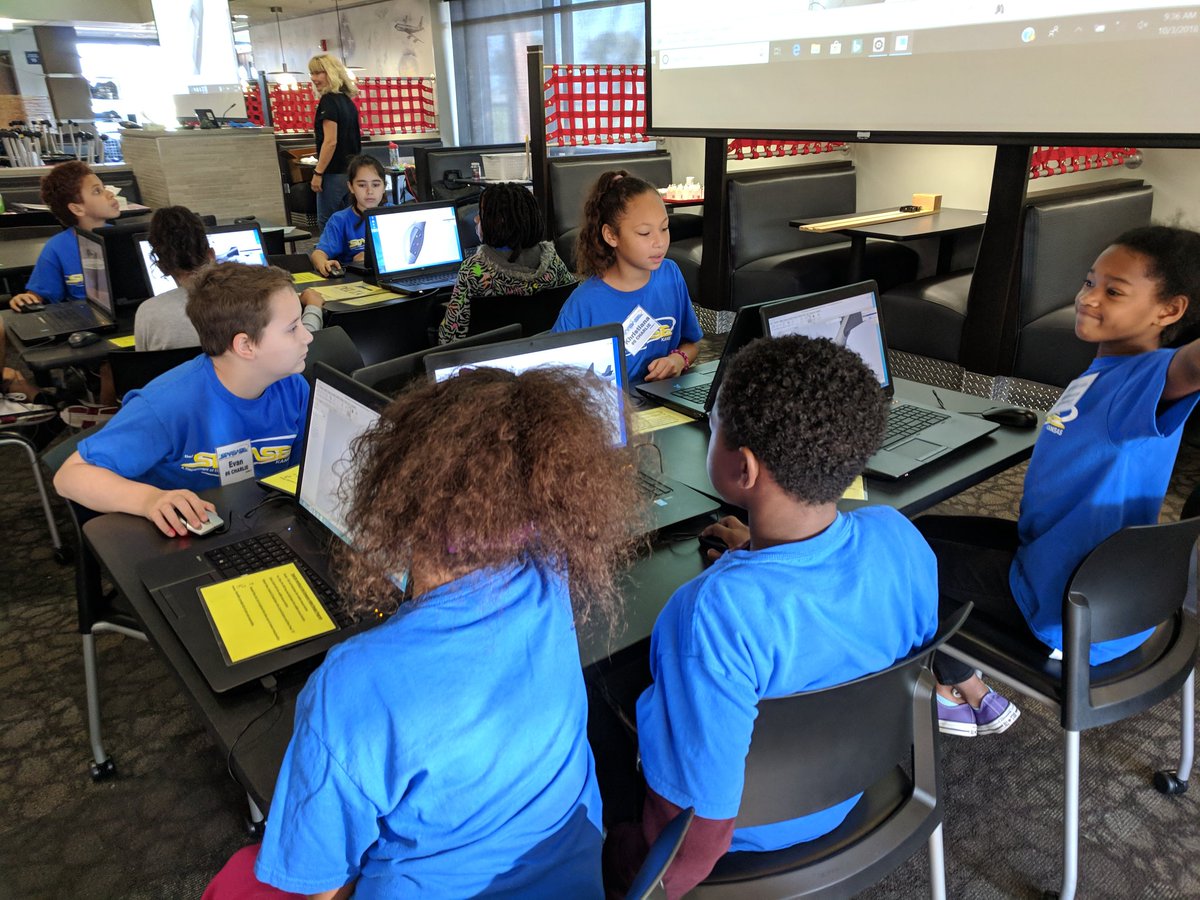 Day 2 of Starbase! Warms my heart to see my scholars so engaged and willing to help each other out! #Jardine501 #WeAreTPS #Topeka #Studio5