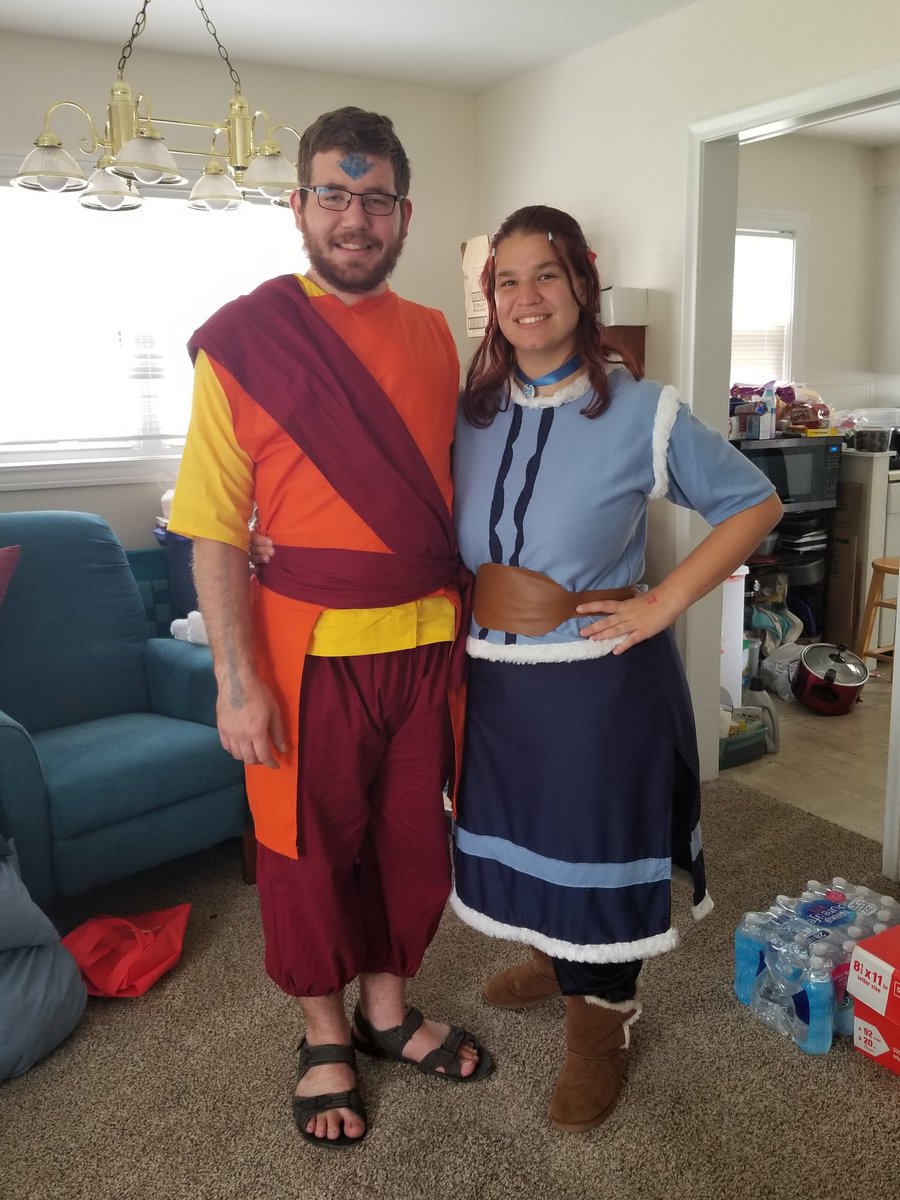 Court_hough's tweet photo. Happy #NationalBoyfriendDay to the best boyfriend in the world @AzStarwars! Thank you for being there for me whenever I need you whether it's just goofing off or making me actually study. I love you! https://t.co/bNPaiRaMcy