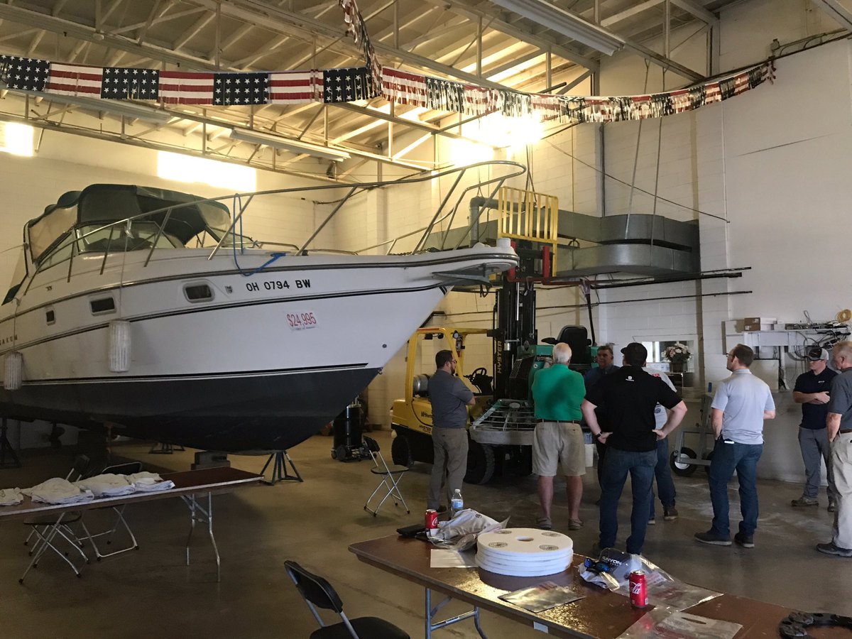 runyonsurfprep's tweet photo. It’s a beautiful day for a trowel training. Just started our 4th RSP Trowel Polishing Training in Ottawa, IL. Stay tuned - more to come. #runyontraining #magneticpreloadsystem #trowelpolishing #rsptrainingcircuit #trainingday https://t.co/DdFblOorUn