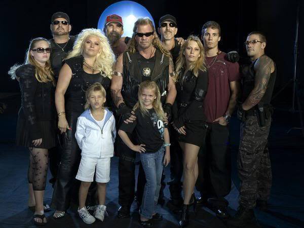 JolineBradshaw1's tweet photo. We’ve been making noise for 284 days to #BringBackDogAndBeth Pls RT so we can spread the word. Millions want them back. They are loving souls who give back more than you know. @MrsdogC @DogBountyHunter @Tami_Henrickson @PamelaC120369 @Derm_girl98 @bobbybrown719 @theRealJaneBond https://t.co/68PqPqs7De