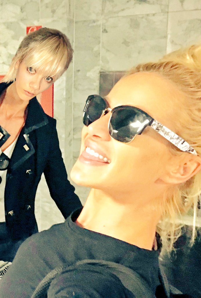 Laura_Sramek's tweet photo. After runways... It was relaxation time together before #backhome !
Bye!💋😘
#friendship #marjan #laura #PFW #SS19 #Paris
#boarding #AF010 #CDGJFK https://t.co/Xf52Lx5uqp