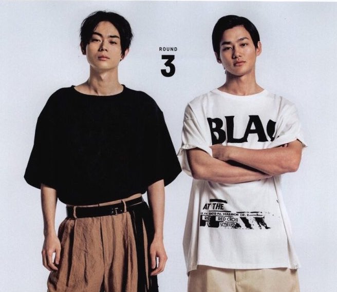 تويتر 羊 على تويتر 手が小さい というよりは指が細い 男性と並ぶと肩幅は男の子なのに腕の太さとか骨が華奢でどこもかしこも一回り 細いことがよくわかる あと色が白い T Co O5ezuc6eby