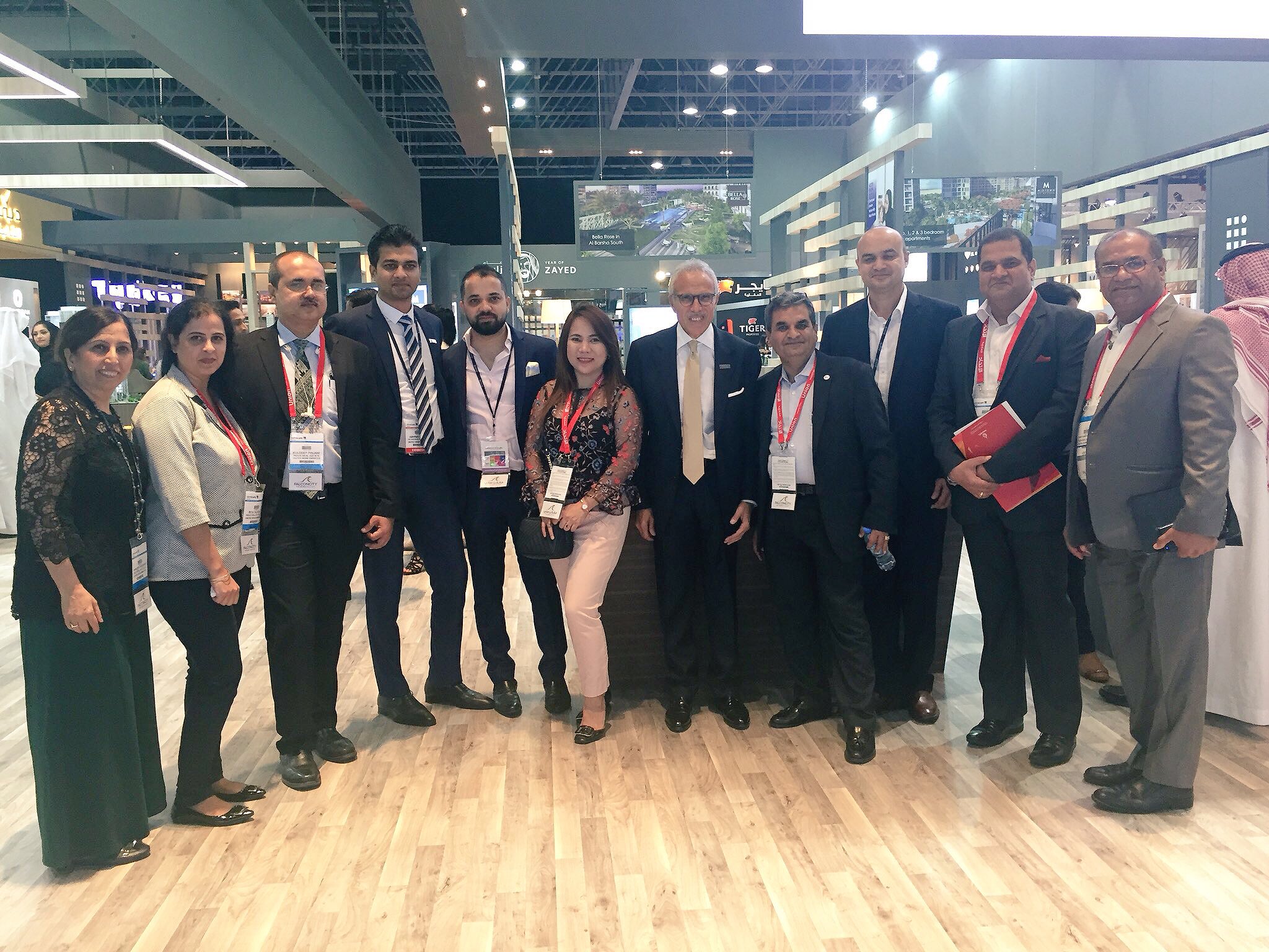 Indus Real Estate on Twitter "Team Indus with Deyaar VP for Sales Mr