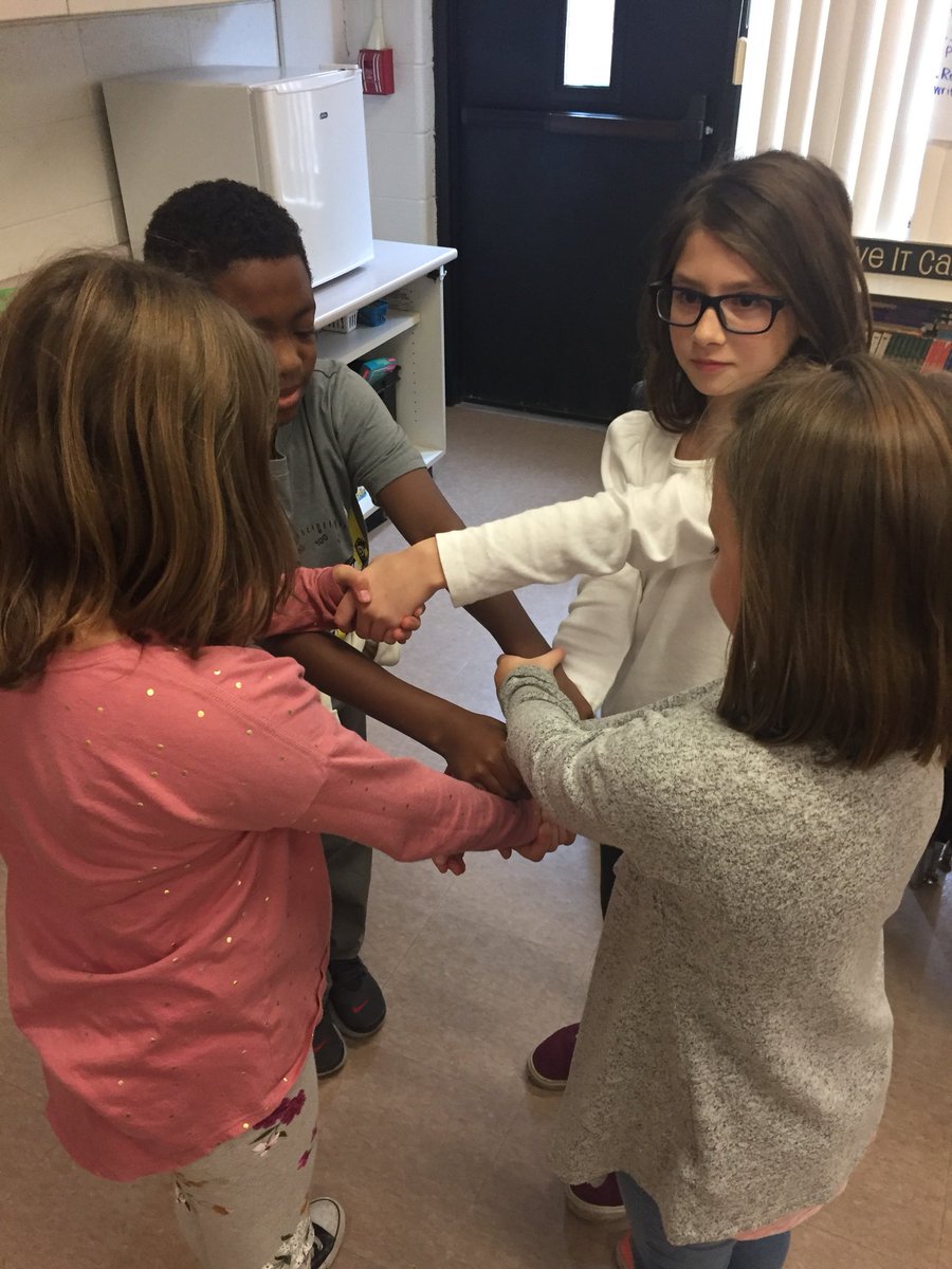 Ms_Strahan's tweet photo. We used cooperation and growth mindset during our Morning Meeting activity: human knots! https://t.co/kY9oH5mBjR