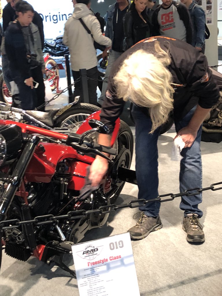 hdwv_de's tweet photo. Auch in diesem Jahr sind wir in Köln auf der Intermot bei der AMD World Championship mit unserer Raptor dabei.
#intermot #Freestyleclass #amdworldchampionship https://t.co/sRQZluGE8s