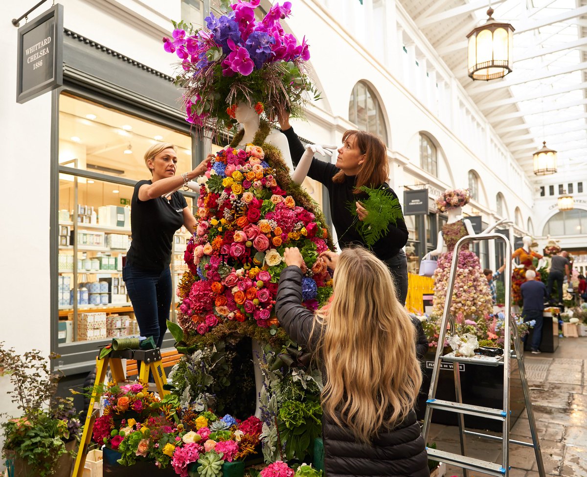 visitlondon's tweet photo. Stop and smell the roses in @CoventGardenLDN 🌹 at #FleursDeVilles Floral Couture Installation from 3-7 Oct https://t.co/5FLjgKIlXq