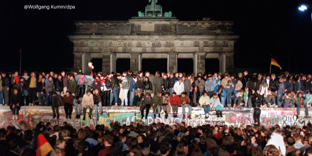 Amb_Berger's tweet image. Drodzy Przyjaciele! W imieniu Niemiec i Niemców dziękuję za życzenia #DzieńJednościNiemiec
Dear Friends! On behalf of Germany and the Germans-thank you for congratulations #GermanUnity
Liebe Freunde! Im Namen von DEU und den Deutschen vielen Dank für die Glückwünsche #TDE2018