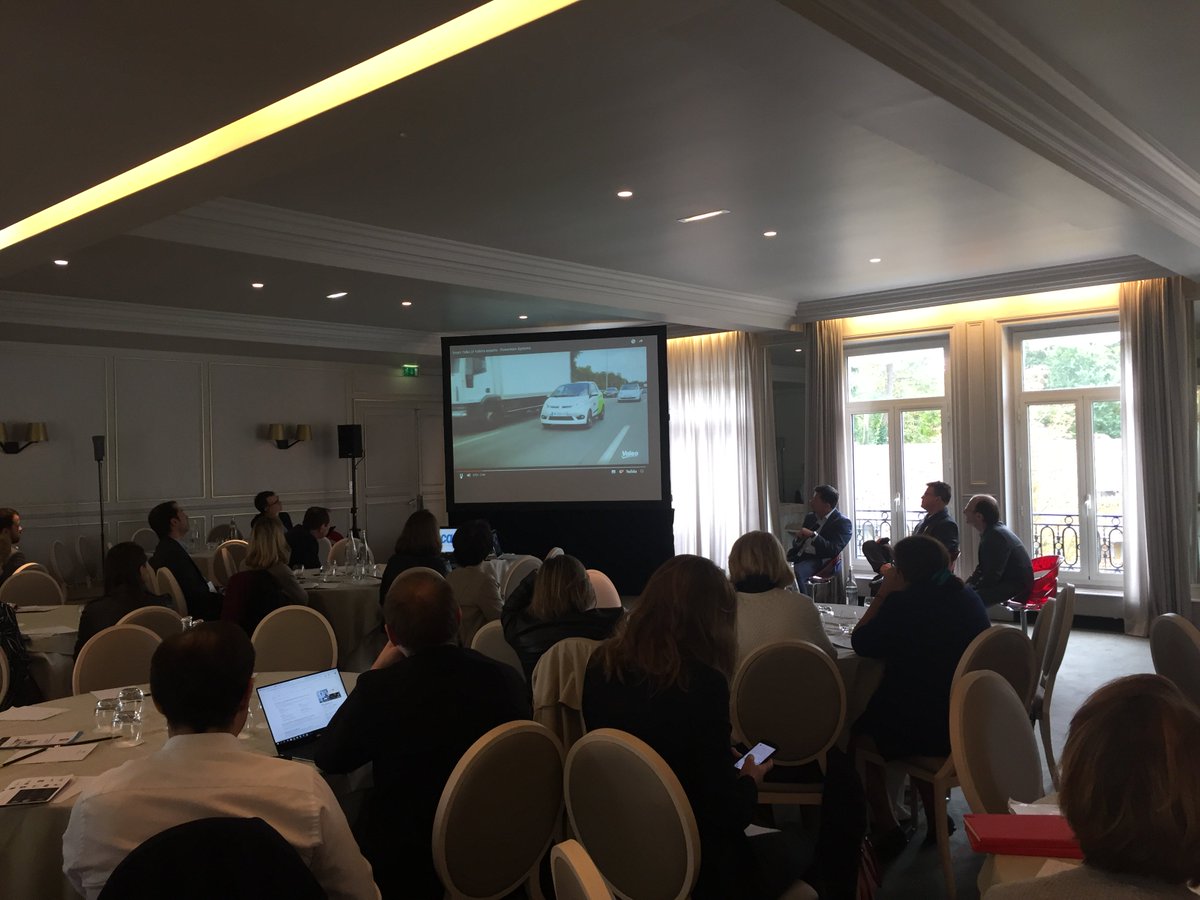 WiserSkills's tweet photo. Retour d’expérience VALEO : Les métiers changent plus vite que les Hommes. Comment anticiper pour faire face à ces enjeux de développement collaborateurs ? #congresrh Merci @franck_goupille pour son intervention. https://t.co/8trvgEJLA9