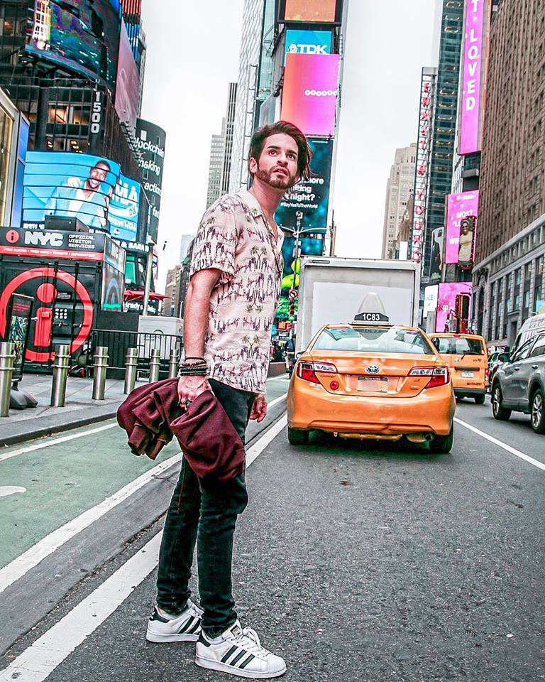 TotiGarnier87's tweet photo. 🔥NY is The Shit🔥! Let's see if I find the girl from my next music video for here! Hey u! what do you do next weekend?...😏 https://t.co/c5SjXW6c2j