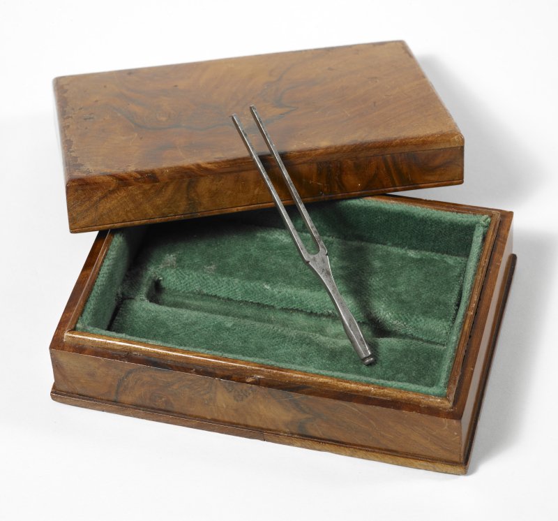 britishlibrary's tweet photo. 'For it to go through the hands of so many amazing composers in its lifetime... that journey is mind blowing.’ @NickyBenedetti 

Beethoven's tuning fork has quite a history. Discover more and get closer to our collection with @SkyArts and #BLTreasures: https://t.co/1ysndbJVfU https://t.co/ryd6Tf1zvX