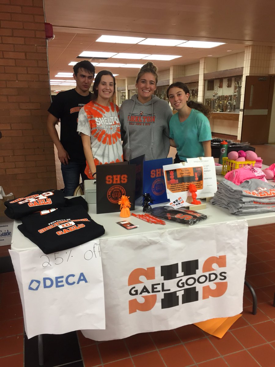 shsgaelgoods's tweet photo. Thank you to our DECA leaders for an amazing Back to School night!!!  Gael Goods was a huge Hit!!!  #gaelgoodsrocks https://t.co/wfYfaj3mnU