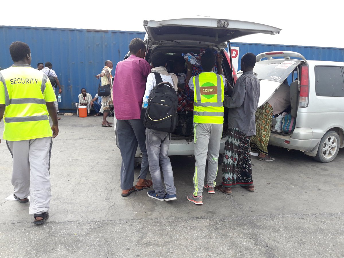 ccbrs5's tweet photo. Today; in total 106 individuals “Somali returnees” has been arrived at the Berbara Port. And CCBRS SWs has been taken active role which includes” Welcoming, assessment, and referral assistance. “ UNHCR Project Fund. https://t.co/0sln7l9Waw