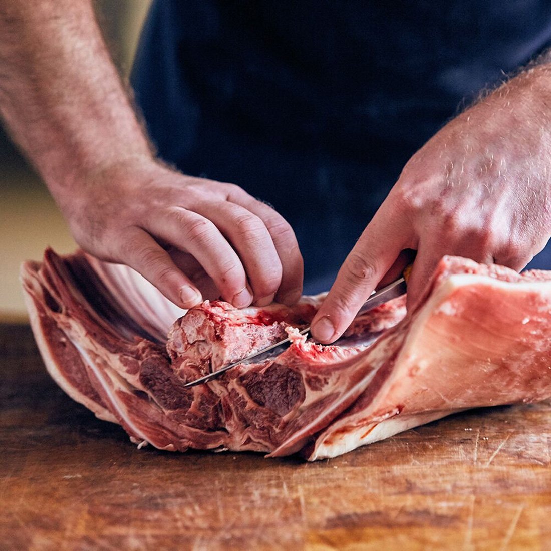 masterbutchers's tweet photo. After 14 days of maturing, we are ready to butcher, skilfully creating prime cuts of meat such as ribs of beef.
#neilpowell #masterbutchers #hereford #abergavenny #chepstow #ewyasharold #monmouth #butcherlife #butchery #locallysourced #localproduce #provenance https://t.co/vhzmrKFa9o