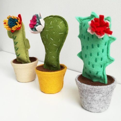 For all those accidental plant killers out there, the arrival of Winter only deepens the spiral. Save yourself the stress and get a gorgeous felt cactus from Little Egg Design. Soft, beautiful and invincible. Shop here: buff.ly/2NIaN2F