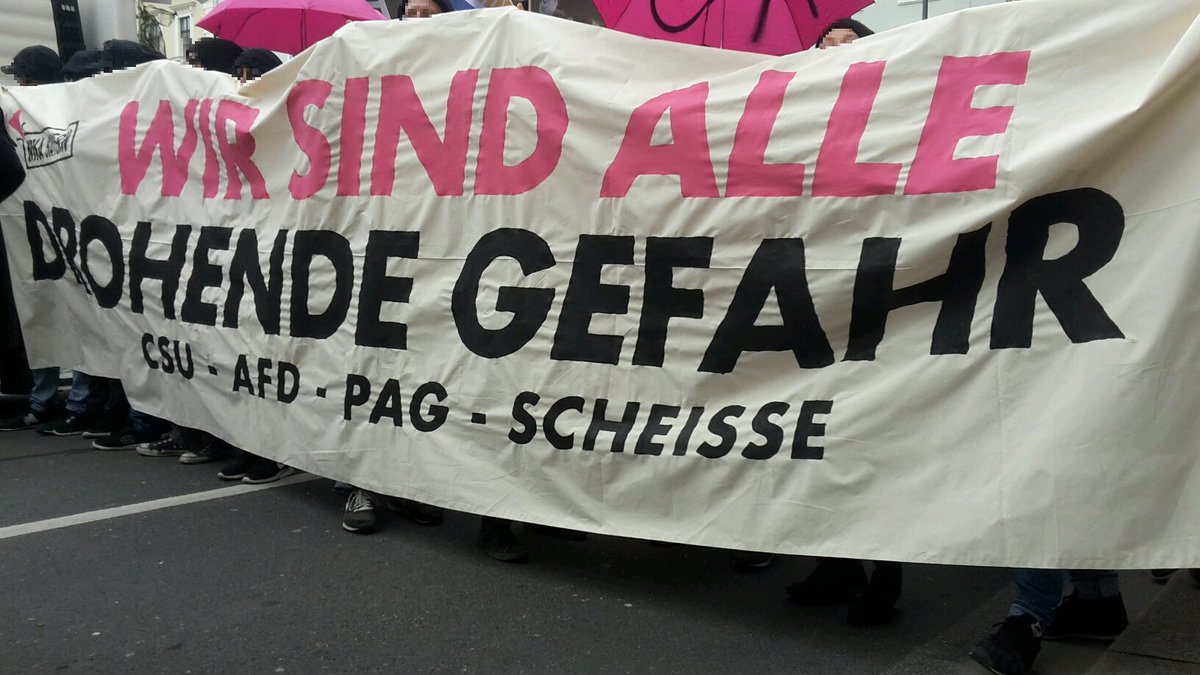 ColletivoA's tweet photo. #muc0310 1340
Demozug formiert sich in der Briennerstraße. https://t.co/Kv48kw7wv9