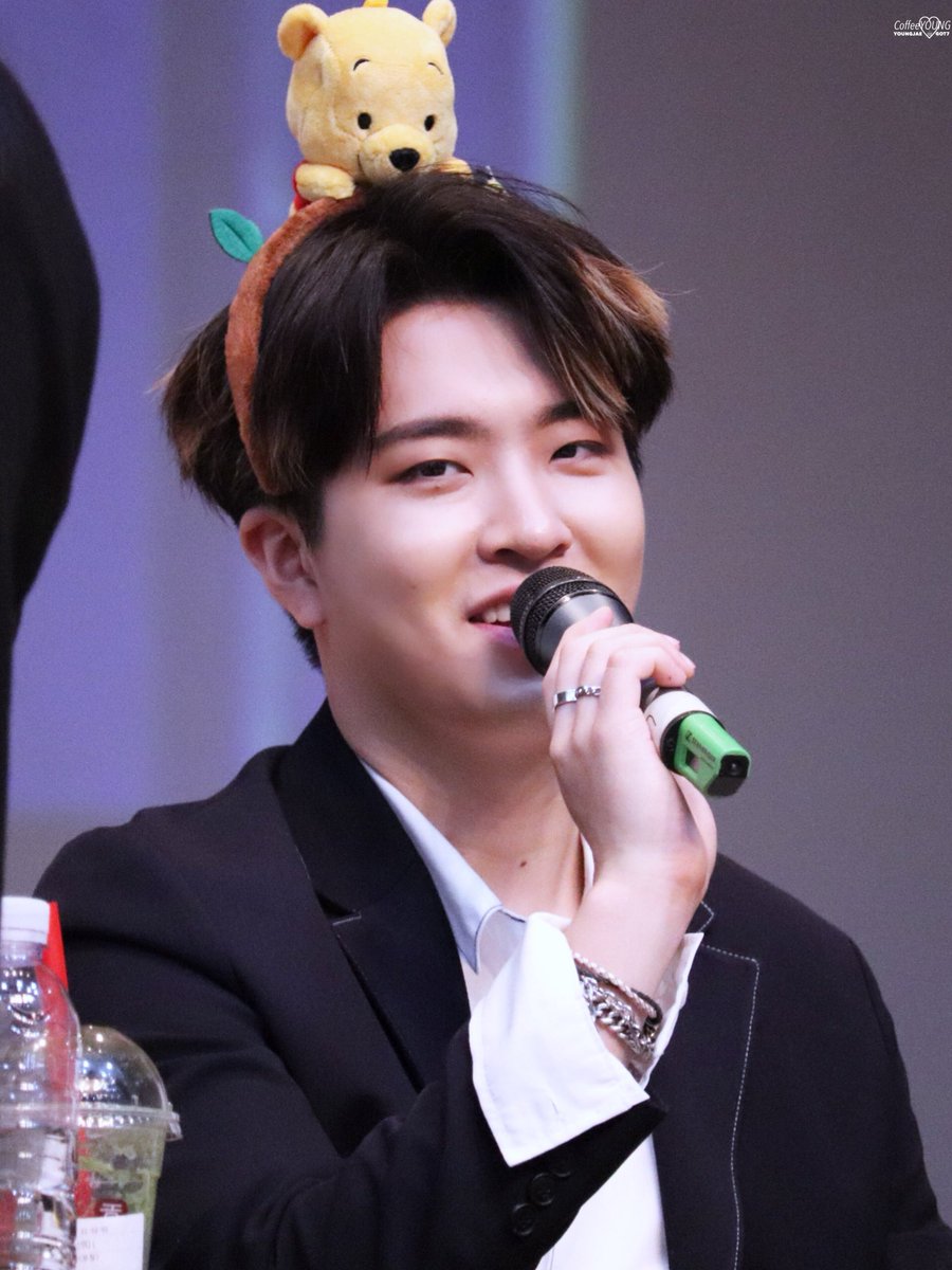 coffeeyoung333's tweet photo. ＊ 180928 여의도팬싸 ＊

@GOTYJ_Ars_Vita 

#GOT7⁠ ⁠⁠ ⁠⁠ ⁠⁠ ⁠⁠ ⁠ #갓세븐⁠ ⁠⁠ ⁠⁠ ⁠⁠ ⁠⁠ ⁠ #영재 #YOUNGJAE #PresentYOU⁠ ⁠⁠ ⁠⁠ ⁠⁠ ⁠⁠ #Lullaby⁠ ⁠⁠ ⁠⁠ ⁠⁠ ⁠⁠ ⁠ https://t.co/viEMmEklqi
