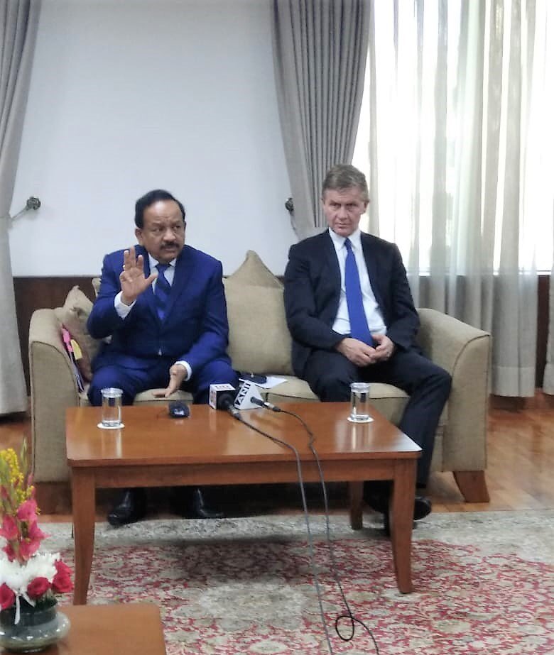 drharshvardhan's tweet image. India would showcase innovative technologies developed by our scientists to address pollution at Asia Ministerial in Singapore in Jan &amp;amp; 4th #EnvironmentAssembly in Nairobi in March2019. @ErikSolheim promised to promote #GreenGoodDeeds from @UNEnvironment platform as well. @moefcc