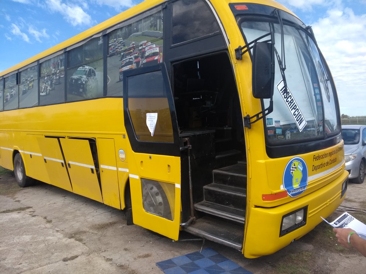 OlaecheaFran's tweet photo. Un gran reconocimiento a Diego Bizzutti, familia y gran equipo, por facilitarnos su muy equipado Motorhome para la Transmisión Oficial del Argentino de Kart en Río Cuarto Córdoba.
Más la enorme generosidad y predisposición manifestada para con nuestro equipo.
@maturace https://t.co/EAIa5mFBPg