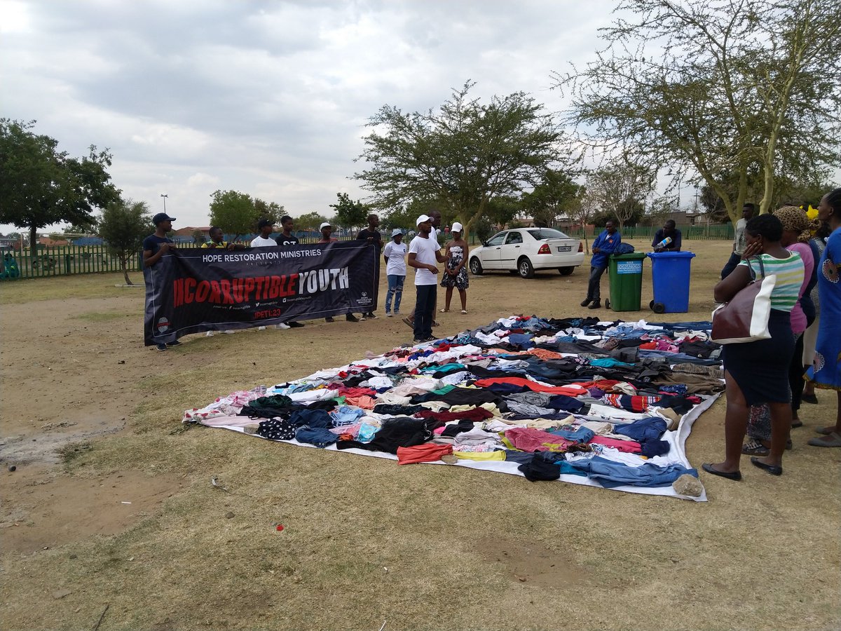 YoungAtHRM's tweet photo. Day4 Our Incorruptible took #ChristToTheMarketPlace today by doing a shop for free at the community of Ivory Park, to God be the glory.

Don't forget later 18H30 we continue with our #IncorruptibleYouthRevival see you later 😃 bring your world! https://t.co/o62qs3aSRQ