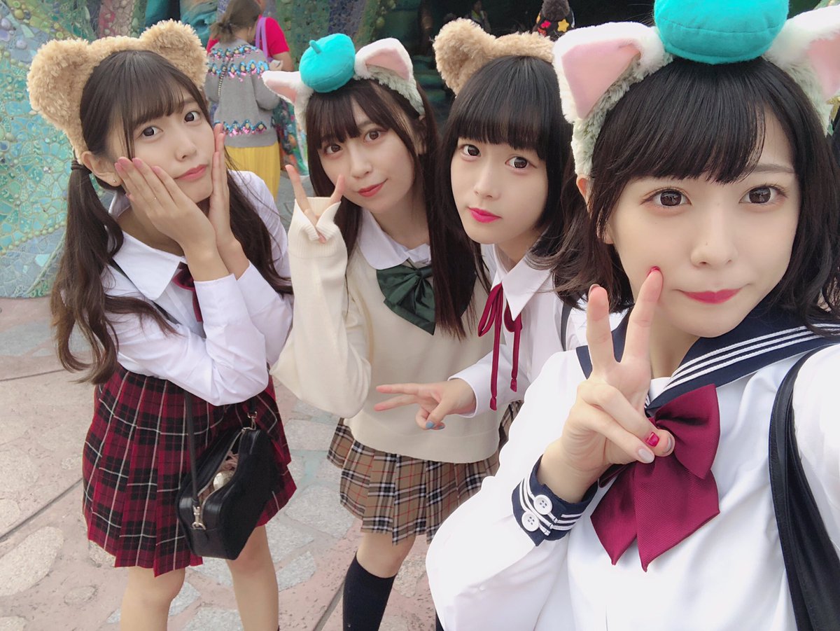 制服ディズニー #まねきケチャ