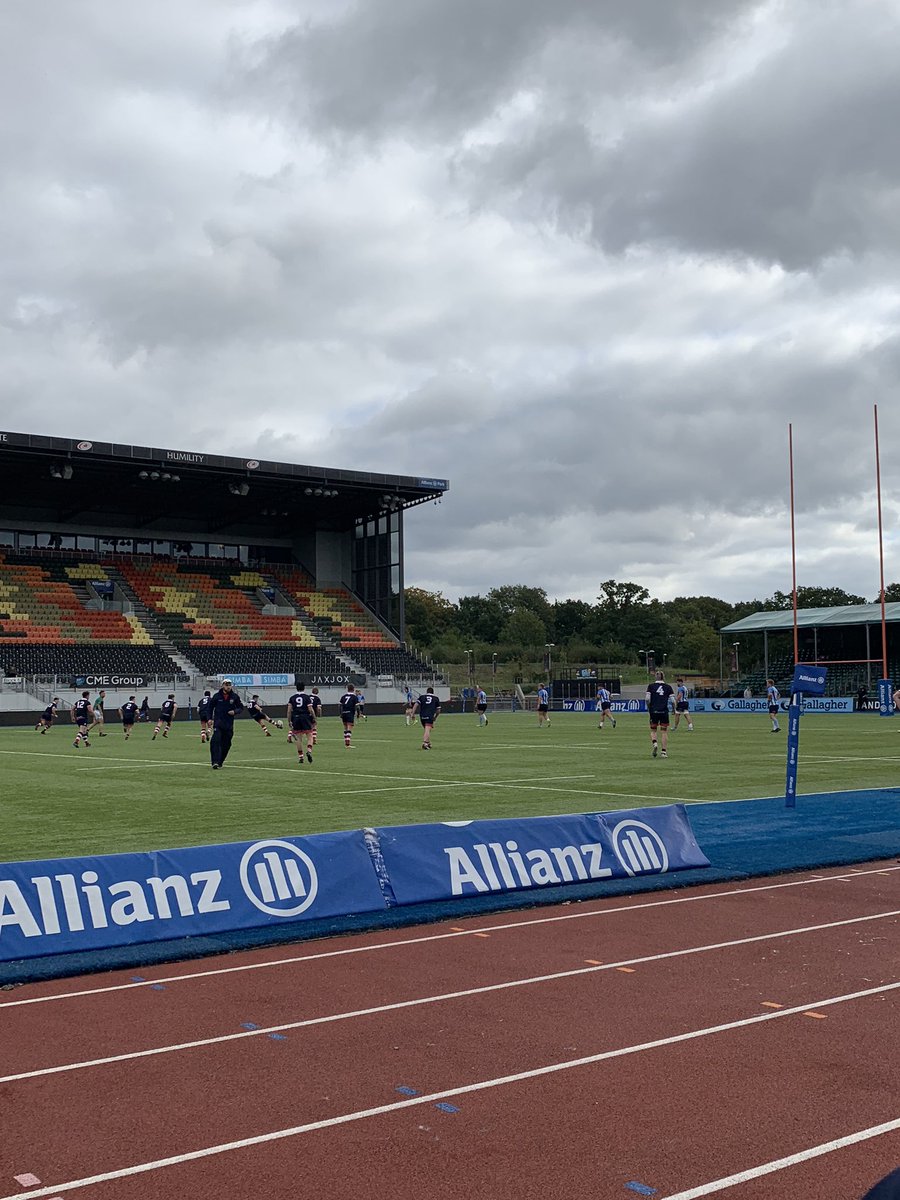 20’ First quarter over 7-7. Strong start from both sides #BigBoys #UpTheSuss