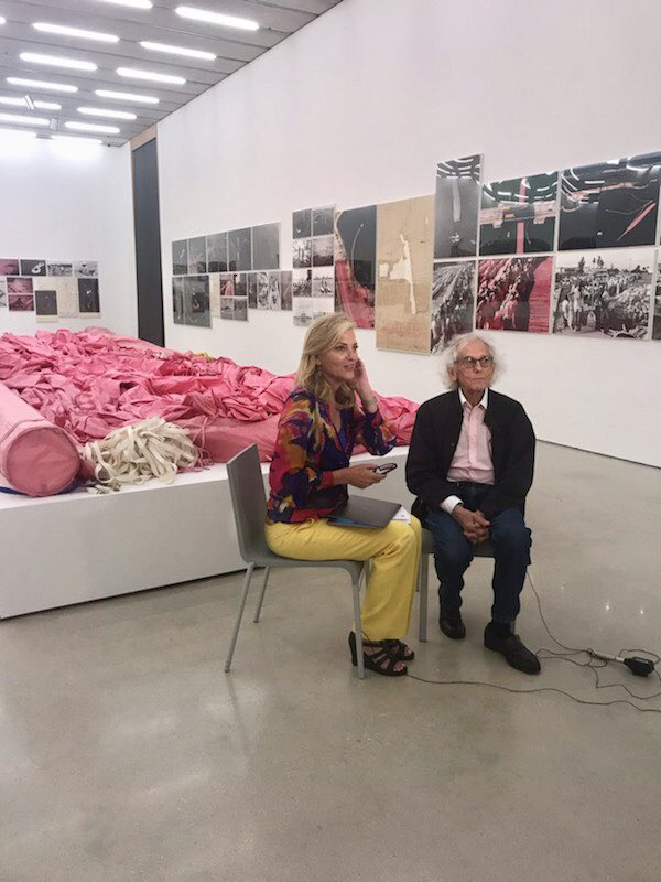LisaPetrillo's tweet photo. 35 years ago , he changed the landscape in South Florida making it “pretty in pink”- and was at the forefront of Miami’s art Explosion. Tonight @CBSMiami at 6 - we’ll talk to artist  #Christo about his iconic project and his new exhibition @pamm !! #surroundedislands #pinkislands https://t.co/C0RhlrxsSm