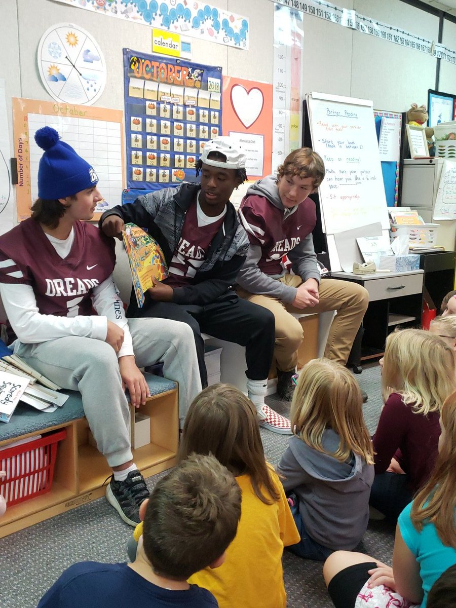 LynnetteS123's tweet photo. Listening to the Dexter football players read to us is super exciting!!!  Love Homecoming week!! https://t.co/okDRJ53xxg