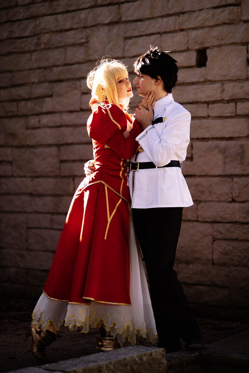 blueberry_cos's tweet photo. Sousha, look at me...only me~💋💕
Photo by Fotobastl
Master by @hibikivgc
#fate #fategrandorder #fgo #fgomaster #fgocosplay #saber #sabernerocosplay #sabernero #nero #nerocosplay #neroclaudius #sabercosplay #redsaber #cosplay #セイバー #ネロ #コスプレ #マスター #赤セイバー #奏者 https://t.co/QHLyHUzCum