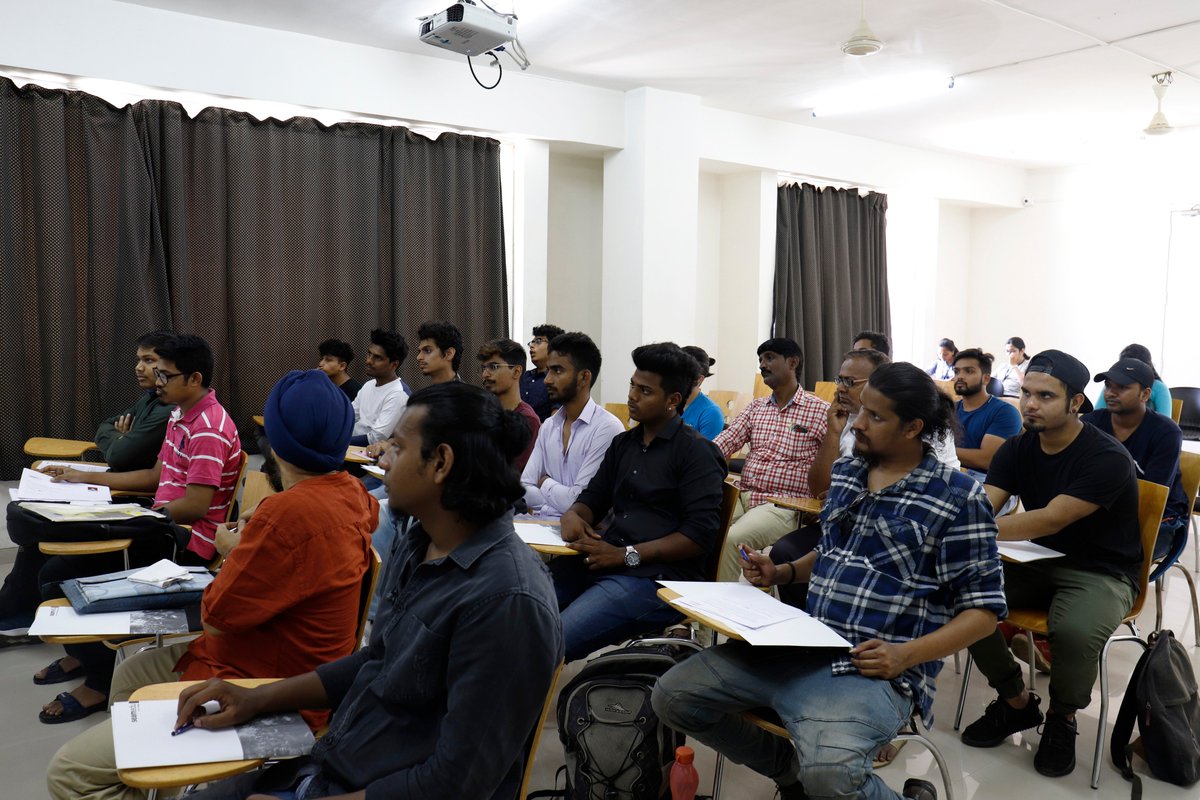 Seamedu's tweet photo. A glimpse of Seamedu’s induction program for Diploma in Sound engineering students.

#Seamedu #Diploma #SoundEngineering #SeameduStudents #Inductionprogram https://t.co/yAofuVNq5q